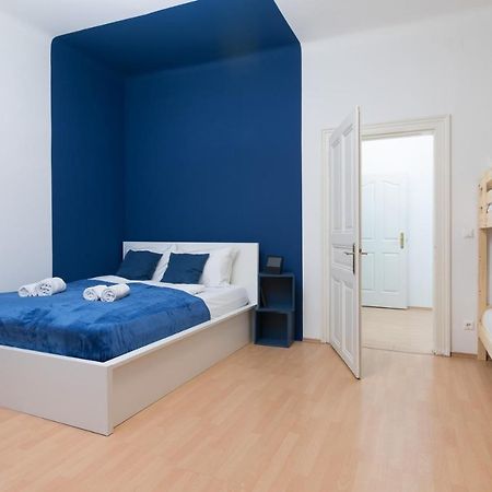 Spacious 2 Bedrooms Apartment In 4Th District Near Karlskirche Vienna Luaran gambar