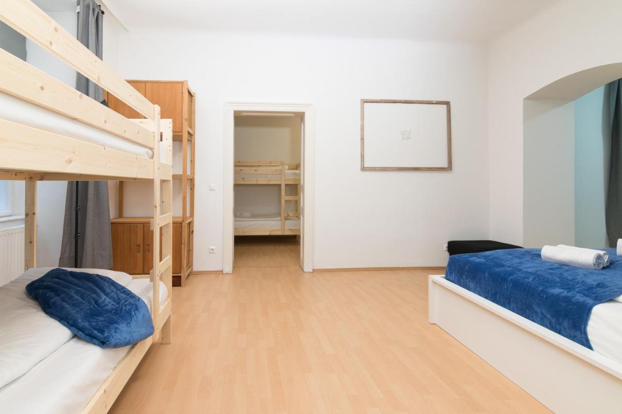 Spacious 2 Bedrooms Apartment In 4Th District Near Karlskirche Vienna Luaran gambar